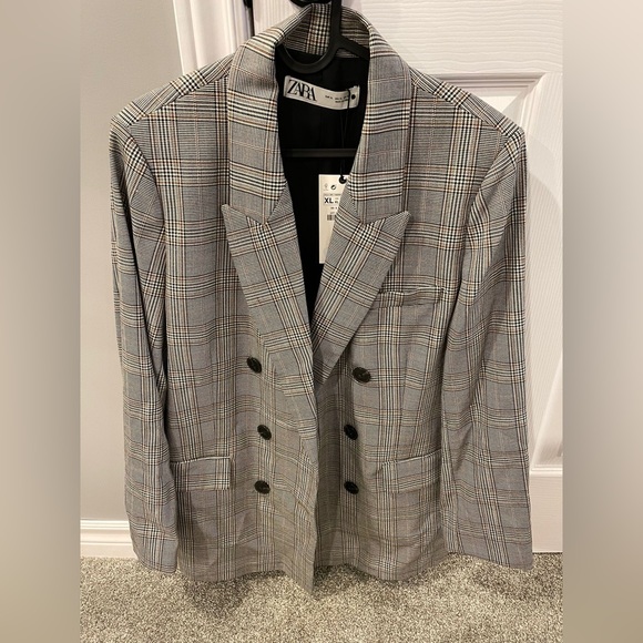 Zara Jackets & Blazers - Zara Plaid Blazer - Size XL